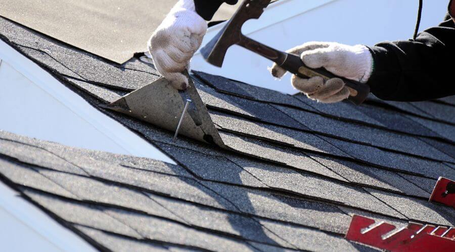 Professional gutter cleaning in Irwin, IA